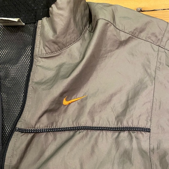 VTG Olive Green Nike Windbreaker - Picture 2 of 4